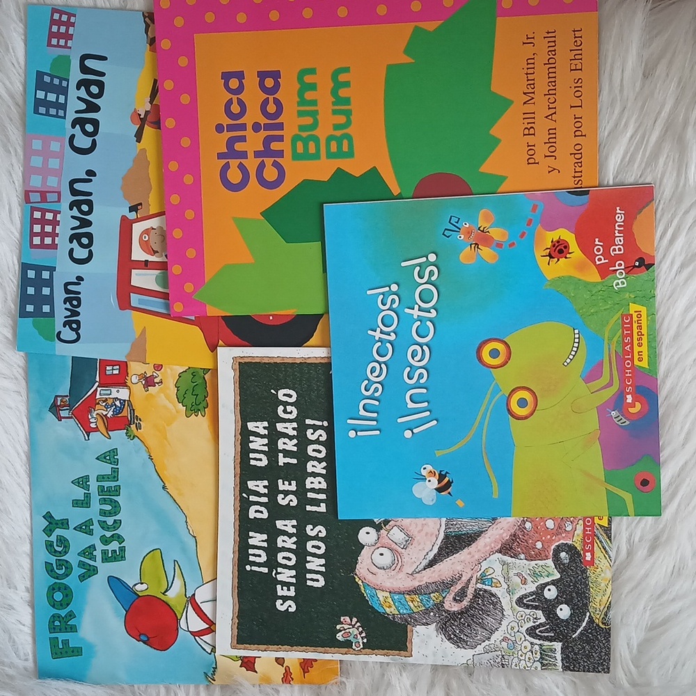 5 Spanish Scholastic Children's Books Lot